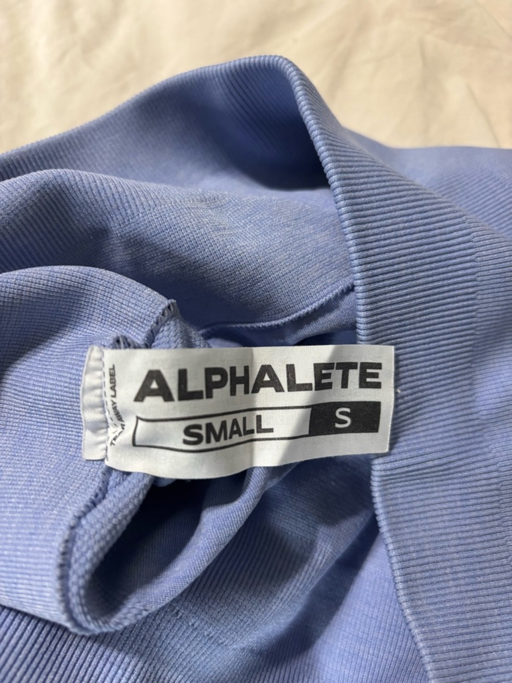 Alphalete Amplify Ultra-High Rise Legging - Picture 3 of 3